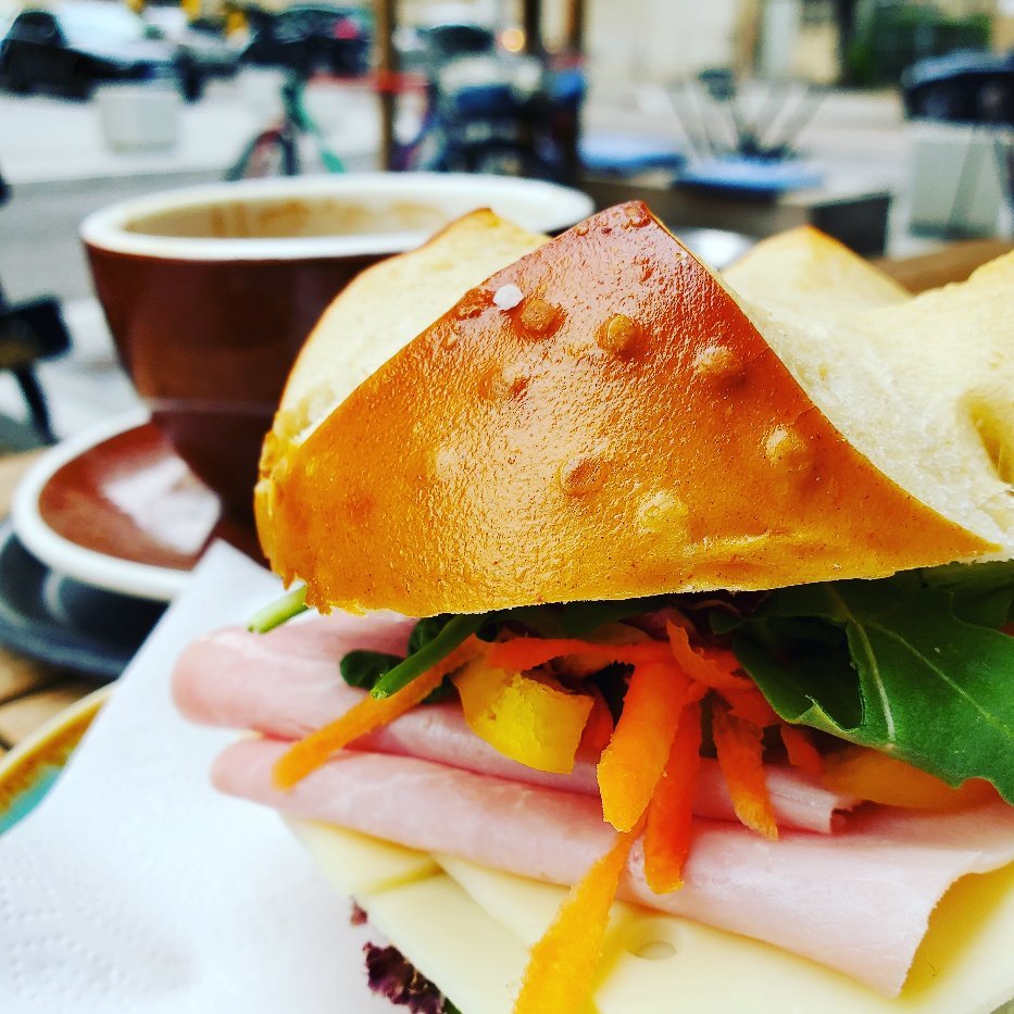 Best farm-style breakfast kitchens within Stuttgart