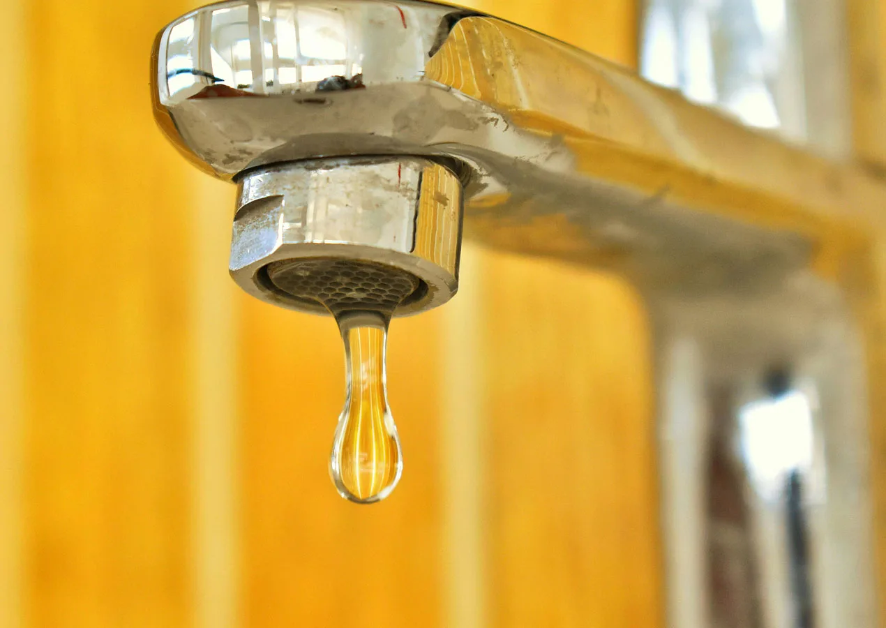 Leaking Faucet Issues: Stop Drips and Lower Water Waste